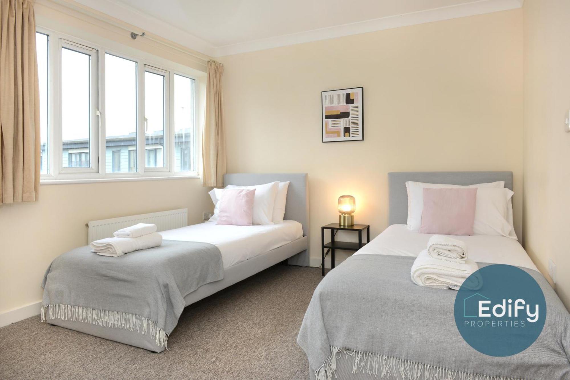 City Centre Townhouse, Sleeps 8, Free Parking Southampton Zewnętrze zdjęcie